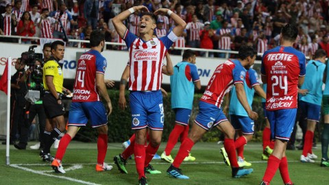 El equipo tapatío encontró la contundencia y aplastó al Atlético de San Luis.