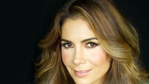 Patricia Manterola.