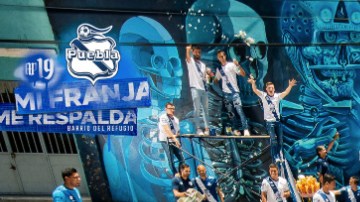 El Club Puebla celebró su 75 aniversario con esta foto.