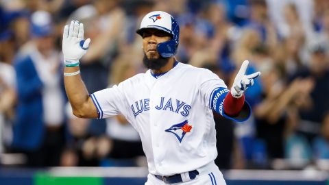 Teoscar Hernández se despachó con dos homeruns y los Blue Jays derrotaron 8-2 a los Yankees.