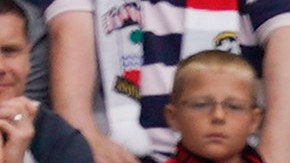 Daniel James celebra su impresionante gol, que no fue suficiente para el triunfo.