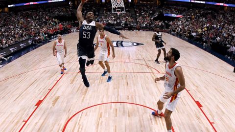 Donovan Mitchell, una de las estrellas que decidió permanecer en el equipo y es uno de los líderes de EEUU.