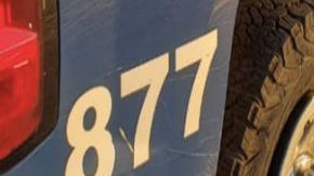 VIDEO: Cártel del Noreste despertó a balazos a policías, los visitó a punta de pistola en hotel donde dormían