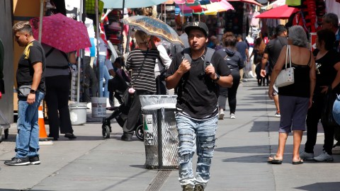 Se estima que hay unos 11 millones de personas sin documentos en EE.UU. (Aurelia Ventura/ La Opinión)