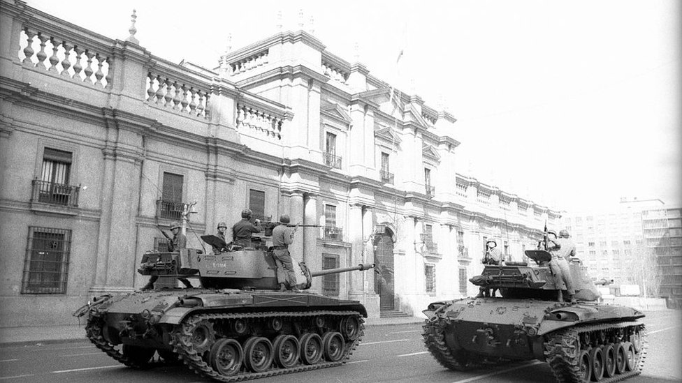 Golpe De Estado De Pinochet A Allende: 11 Sonidos Que Marcaron El 11 De ...