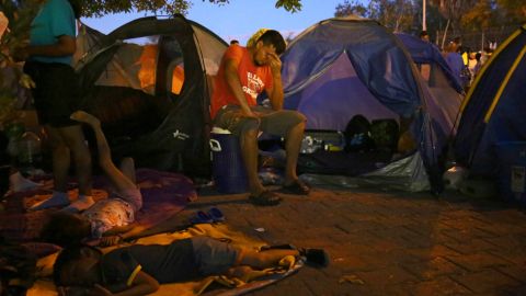 108743697_migrantsatborder