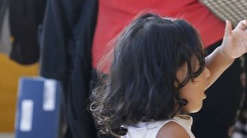 El familiar es responsable de su inmigrante "patrocinado" durante 10 años o hasta que este consiga la ciudadanía.