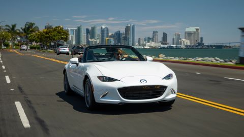 El Mazda Miata MX-5 es el convertible más barato del 2019