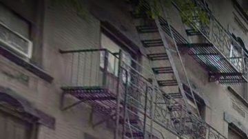 25 St, entre 6 y 7 Ave