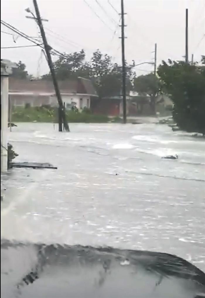 Huracán Dorian Se Debilita A Categoría 3 Mientras Habitantes De Florida Cruzan Los Dedos La 