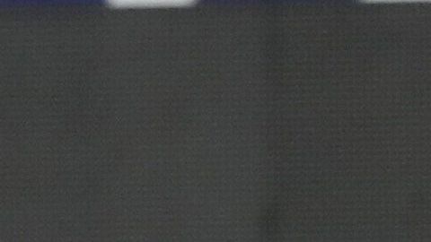 Héctor Herrera continúa esperando su debut en el máximo circuito de España.