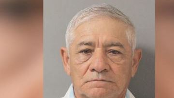 Rogelio Guardado, según la Fiscalía del Condado Harris, conducía su camioneta cuando atropelló a su novia.