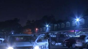 El incidente ocurrió en el complejo Briarwood Apartments ubicado en la cuadra 1700 de la calle Bowie el domingo por la madrugada.