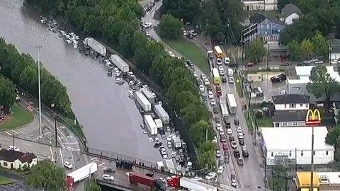 Imelda azotó el área entre Winnie y Beaumont con 43 pulgadas de lluvia en tres días.