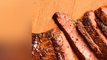 Si es bien recibida, considerarán ofrecer la carne asada como ingrediente permanente el año que viene.