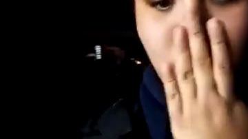 La joven no podía creer lo que estaba ocurriendo.