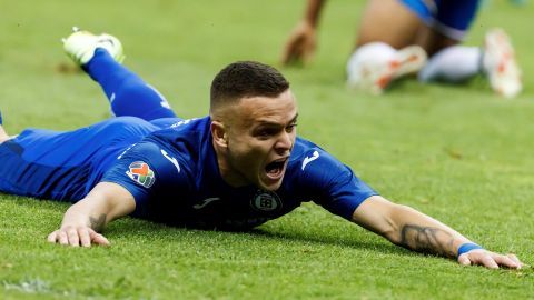 Cruz Azul está sumergido en una crisis de la que parece no quieren salir sus directivos.