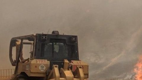 El incendio Tenaja se expandió rápidamente en el condado de Riverside.