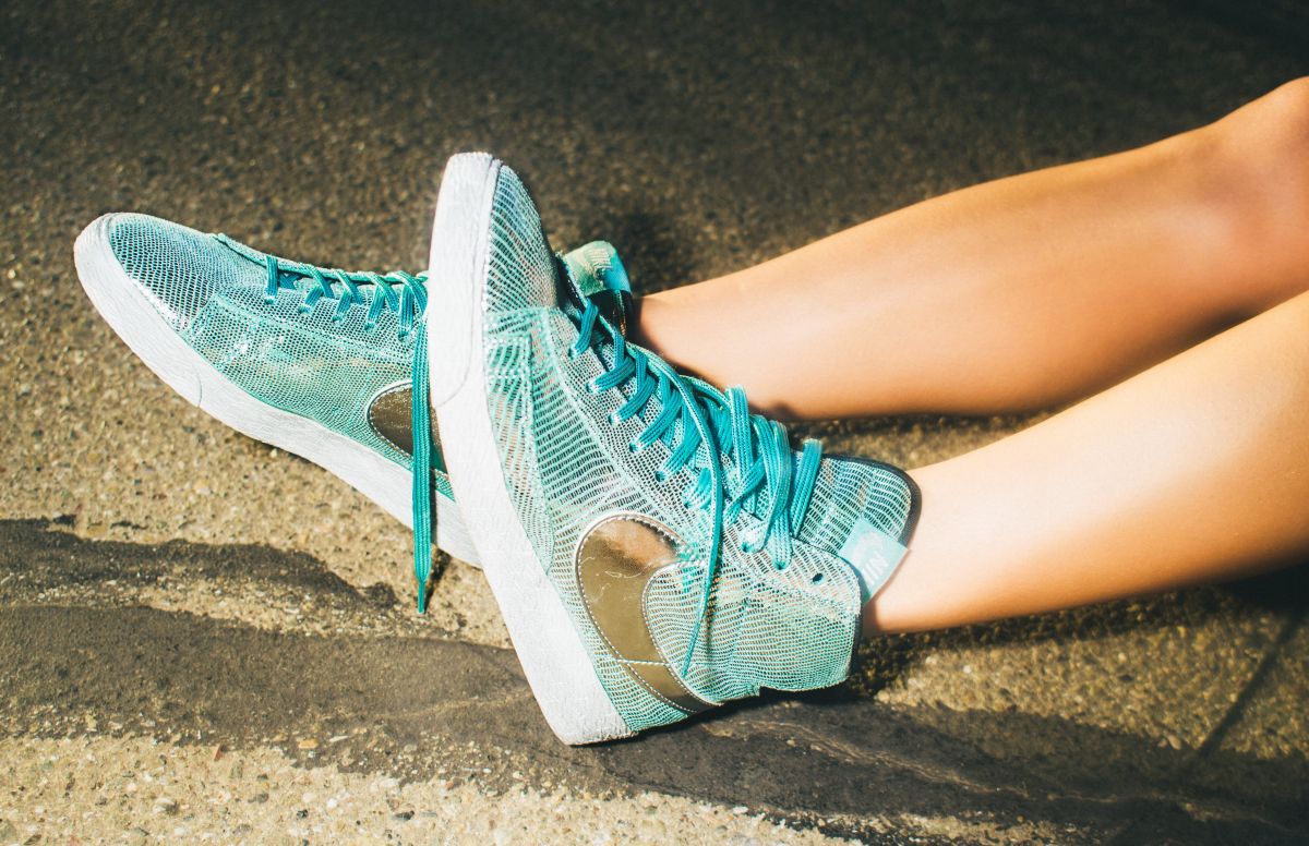5 estilos de tenis Nike para mujer que están de moda por menos de $75 - La