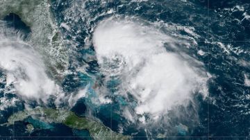 La tormenta tropical Humberto cerca de Gran Ábaco en Bahamas.