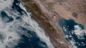 Tres huracanes se mueven cerca del territorio estadounidense esta semana.