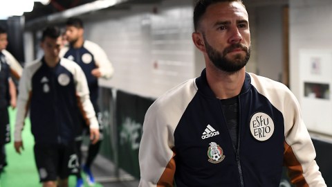 Miguel Layún es uno de los jugadores que se tambalean en este proceso de selección.