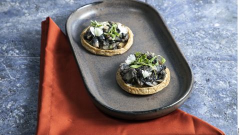 Sopes de huitlacoche