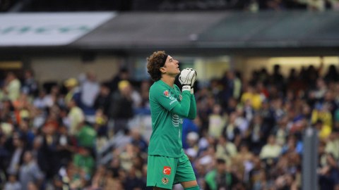 Guillermo Ochoa ha tenido un regreso accidentado al fútbol mexicano.