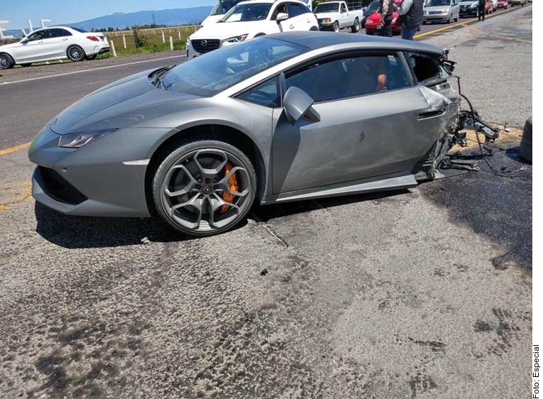 Así se partió este Lamborghini tras accidente en el Estado de México - La  Opinión