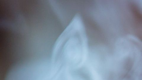 Los cigarrillos electrónicos son muy populares entre la población de jóvenes y adolescentes.