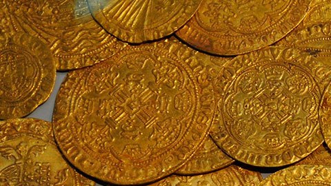 Los trabajadores que encontraron las monedas ahora están demandando a los dueños, pues quieren su parte. Imagen sólo con fines ilustrativos.