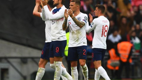 El equipo inglés mostró con claridad su superioridad ante Bulgaria.