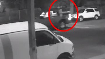 El tiroteo se presentó en la calle East Pine poco después de la media noche.