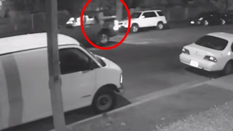 El tiroteo se presentó en la calle East Pine poco después de la media noche.