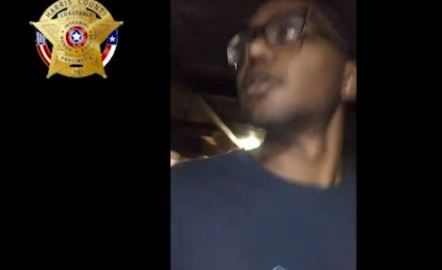 Adolescente termina en la cárcel por videos que publicó en Snapchat.