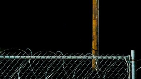 Varias personas ya se encuentran acampando en el lugar.