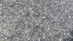 La vida del hijo herido no corre peligro.