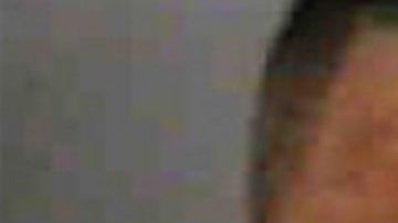 Roberto López es buscado por violar una niña de 2 años.