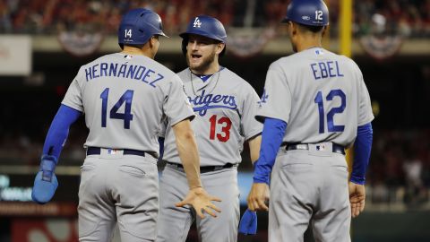 Con el triunfo Los Angeles pusieron la serie 2-1 a su favor y están a 1 juego de clasificar a la Serie de Campeonato.