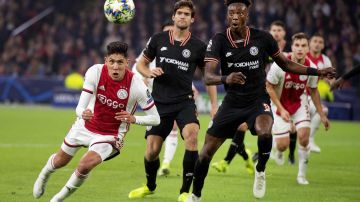 Con Edson los 90 minutos, el Ajax cae ante el Chelsea