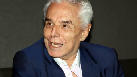 Enrique Guzmán.