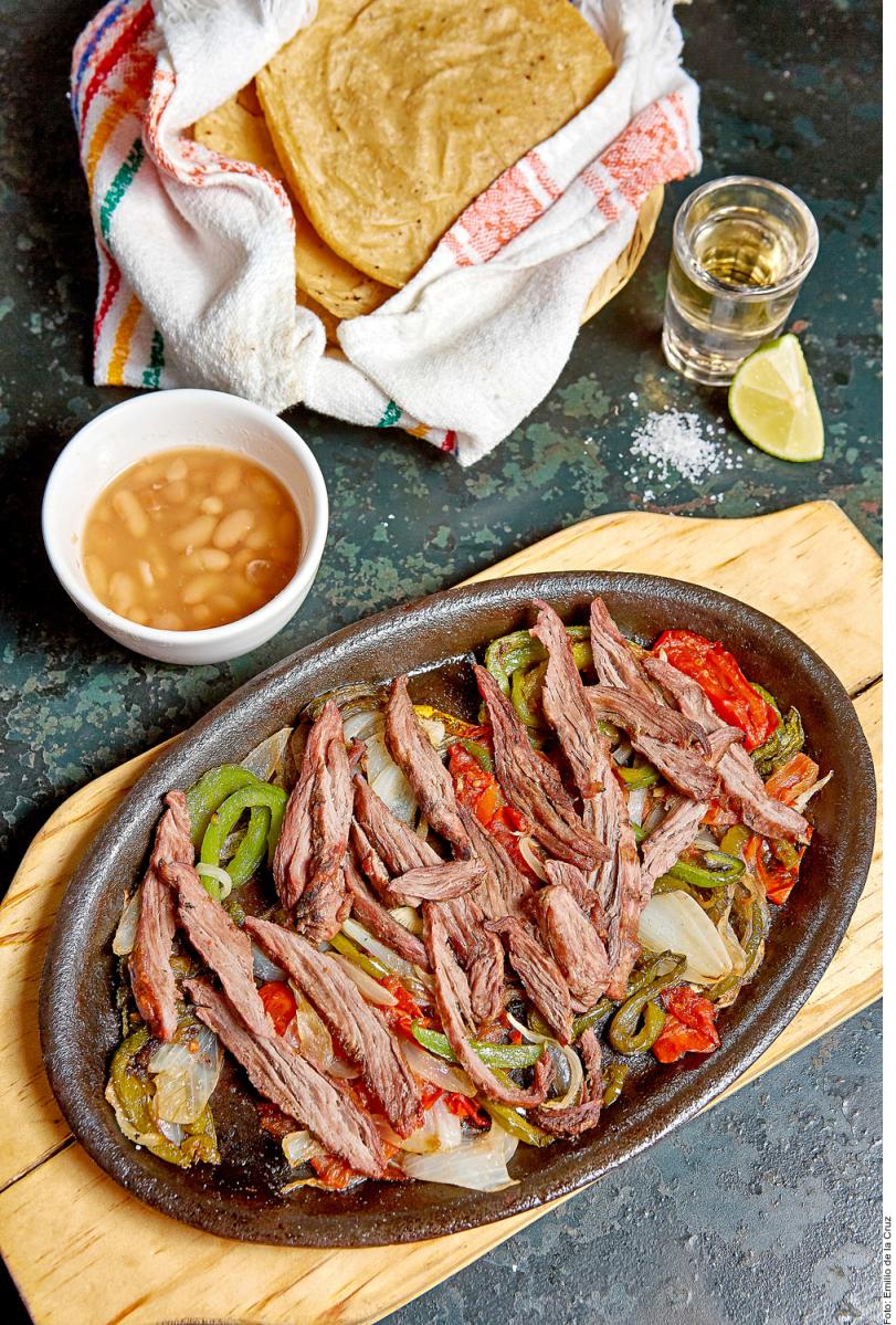 El auténtico sabor de la cocina Tex-Mex! Fajitas de arrachera para este fin  de semana - La Opinión