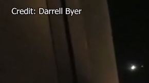 Según un comunicado de Carnival el hombre saltó desde el balcón de su habitación.