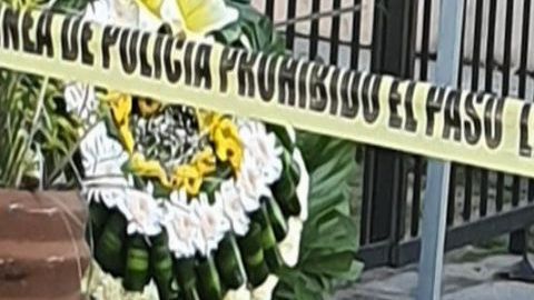 Cártel de Sinaloa de El Mayo Zambada manda temible mensaje a mediante corona fúnebre