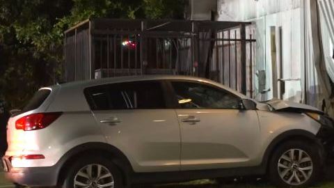 El hombre fue trasladado al hospital y doctores le harán una prueba de sangre.