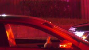 El conductor fue arrestado bajo la sospecha de que conducía bajo la influencia del alcohol.