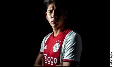 Edson Álvarez ingresó de cambio al minuto 88 en el Ajax vs. Waalwijk.