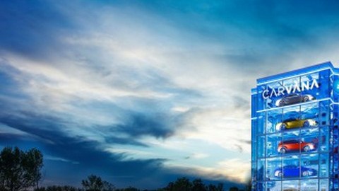 Comprar un auto de Carvana es como comprar un caramelo de una "vending machine"... ¡literalmente!