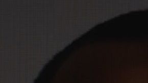 La Policía busca al sospechoso.