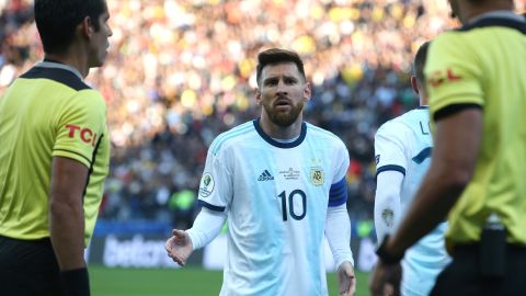 Messi se perderá los amistosos de octubre por sus declaraciones en Copa América.